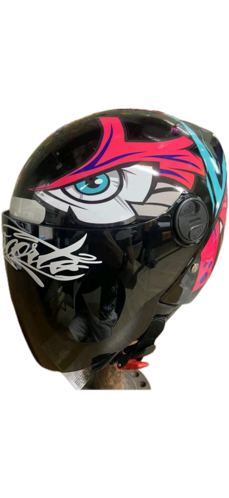 CAPACETE PRO TORK /NEW LIBERTY 3 ADESIVADO/ENVERNIZADO TRIBAL/ARARA ROSA E PRETO